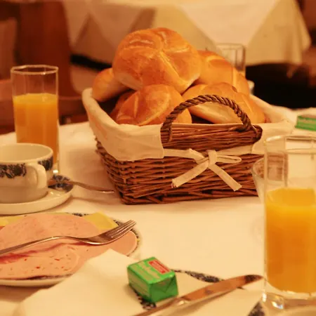 Hauserhof بيت ضيافة *