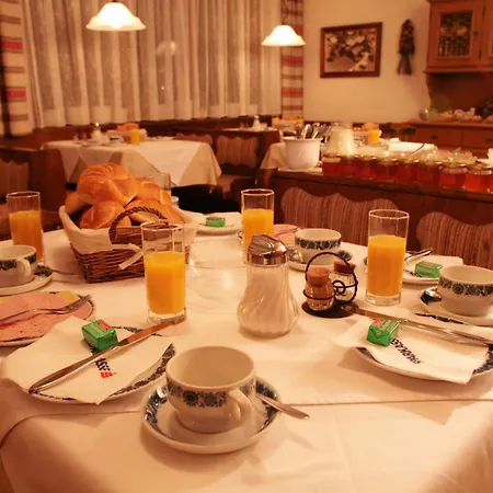 Hauserhof Pensjonat *