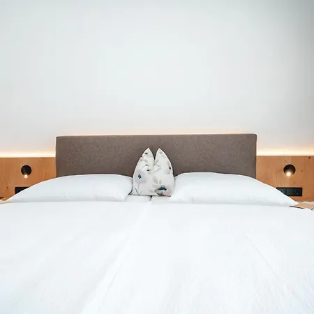 ゲストハウス Hauserhof *